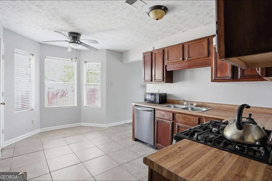 5420 Forest Downs Cir #NA - Photo 6 of 14