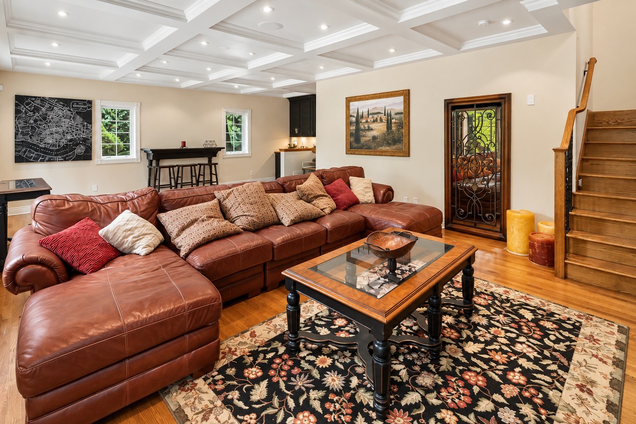 3505 156 Street - Photo 5 of 17