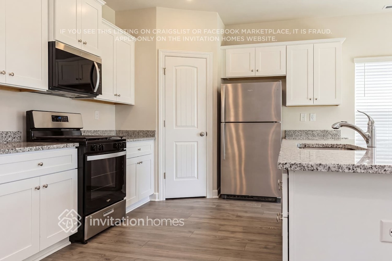 3420 Quintana Dr - Photo 4 of 19