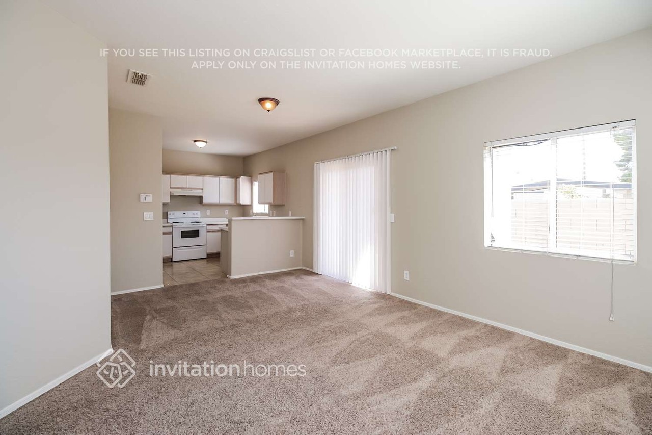 3833 W Oregon Ave - Photo 3 of 19
