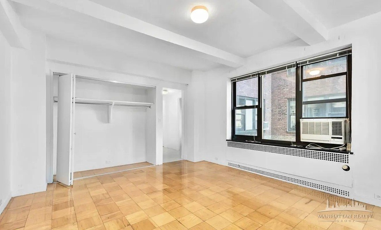 E 38th St #405 - Photo 2 of 4