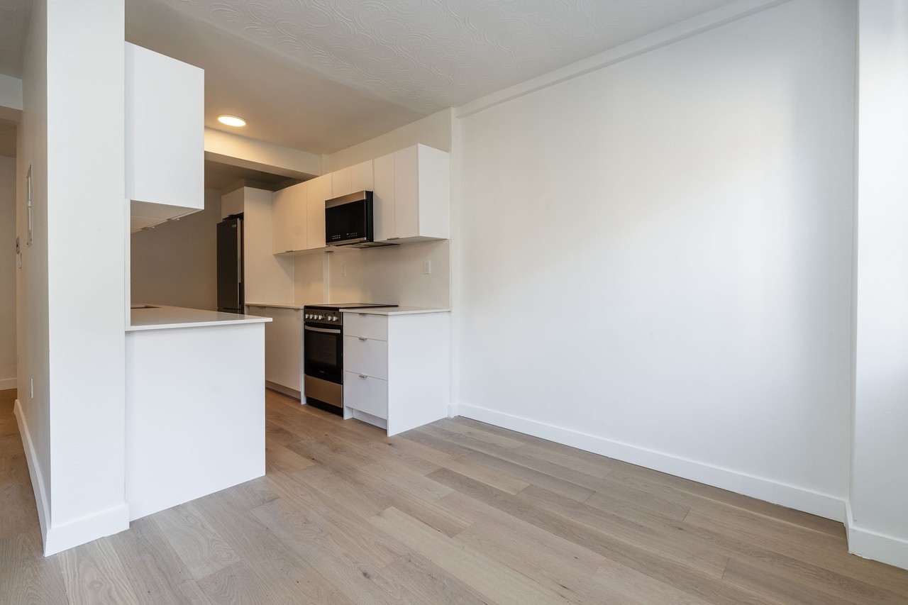 5 Mallory Gardens - Photo 3 of 17