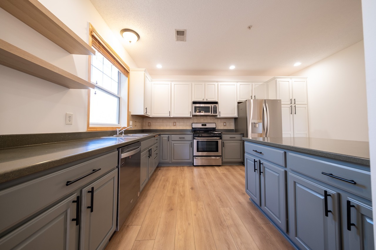 11345 Stratton Ave #100 - Photo 5 of 23