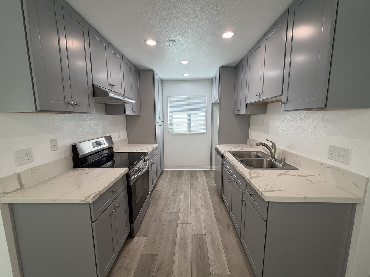1102 W Ralston St #B - Photo 7 of 21