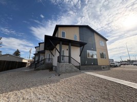featured image of 619 Magnan St