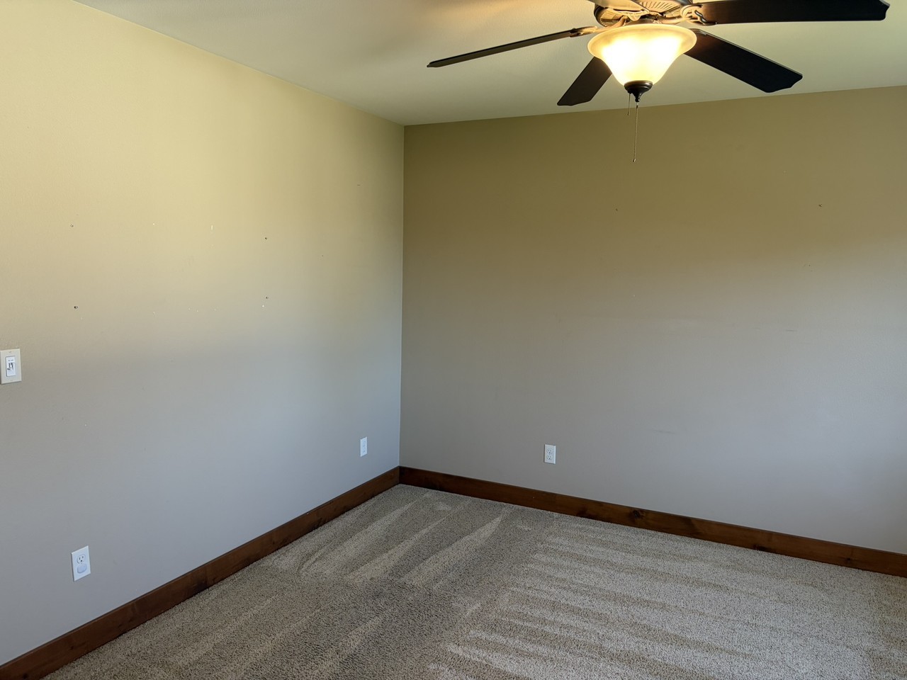 1421 Chesapeake Ln #1 - Photo 6 of 27