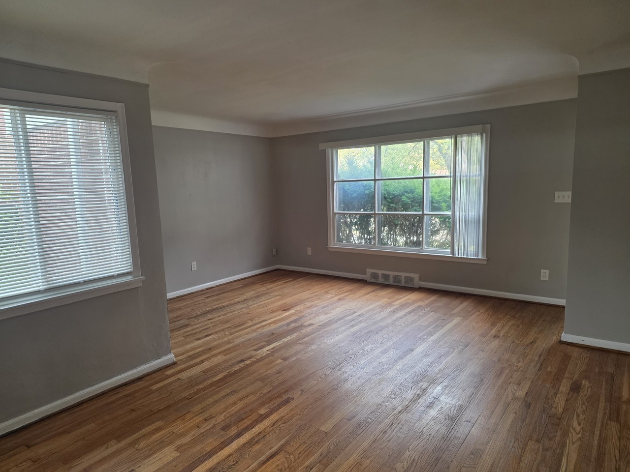 22507 S Kane St #1 - Photo 5 of 24