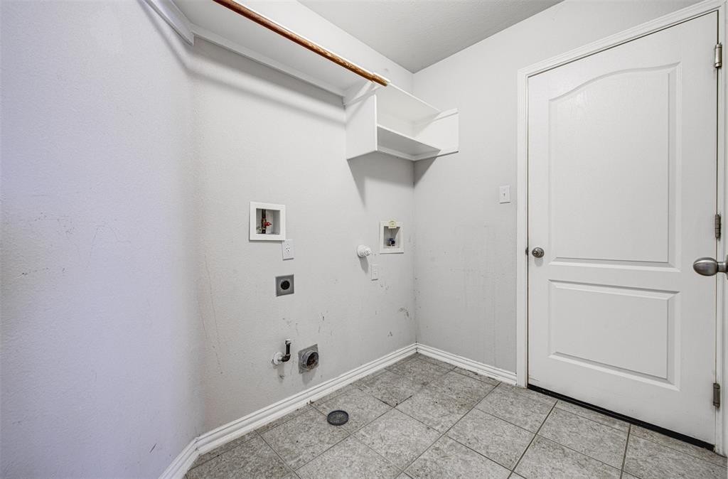 2090 Intrepid Dr #1 - Photo 5 of 7