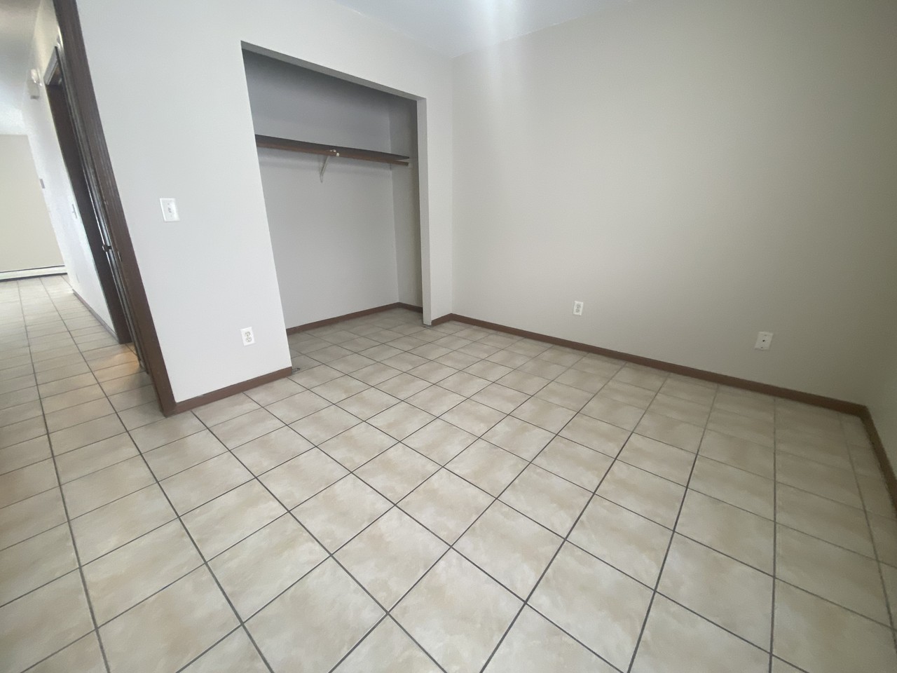 380 Oxford Ct #2 - Photo 4 of 7
