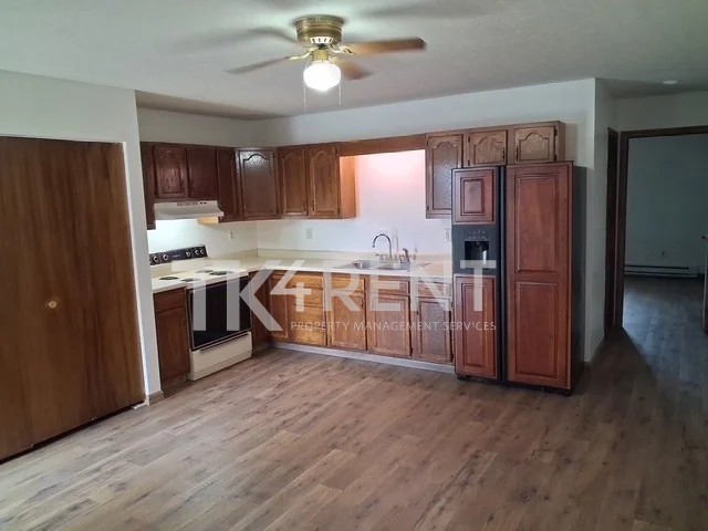 418 E Wood St #11 - Photo 2 of 16