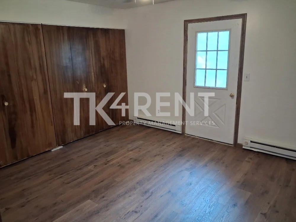 418 E Wood St #11 - Photo 5 of 16
