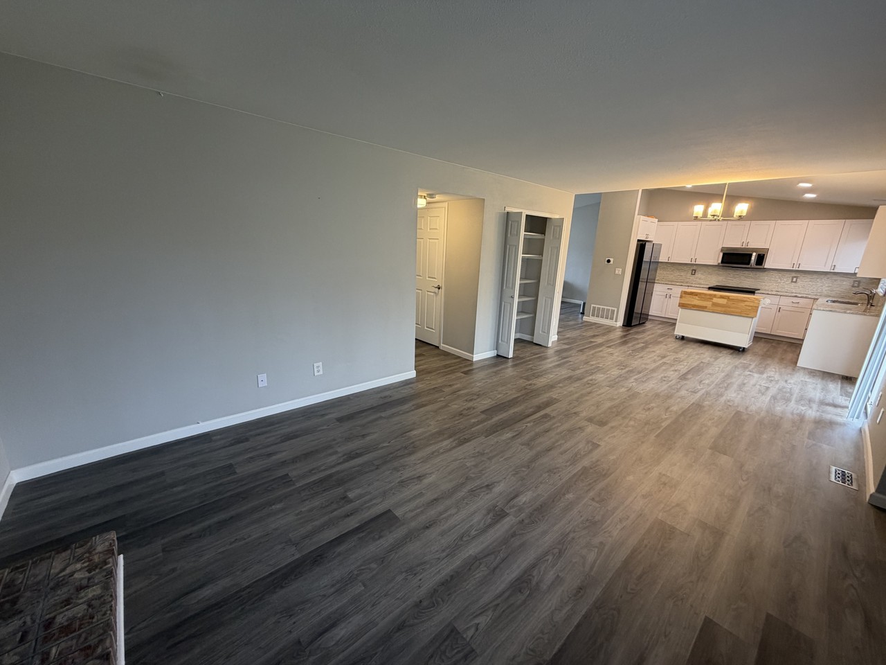 5506 S Ireland St - Photo 5 of 20