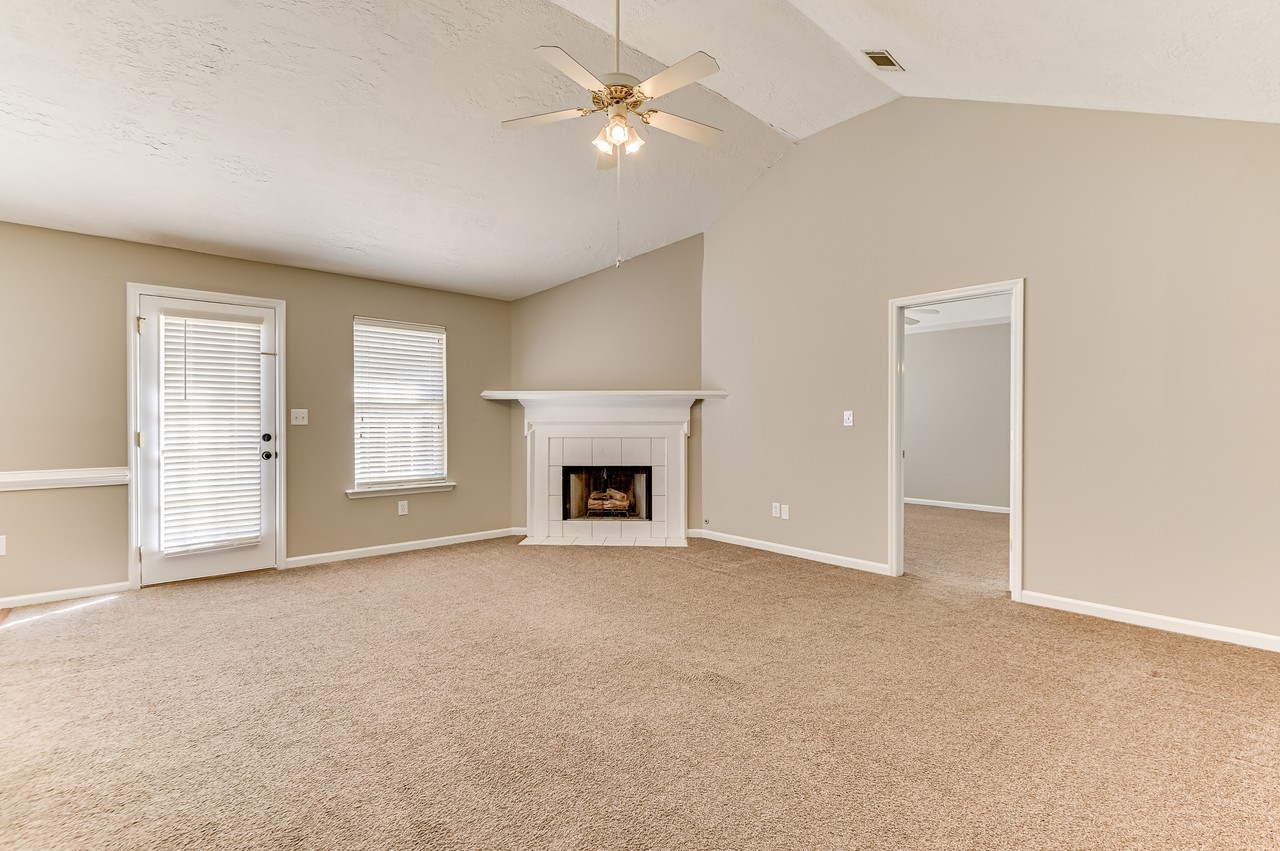223 Taylor Cir #1 - Photo 6 of 34