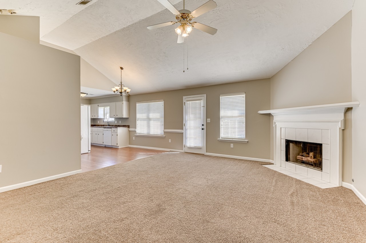 223 Taylor Cir #1 - Photo 7 of 34
