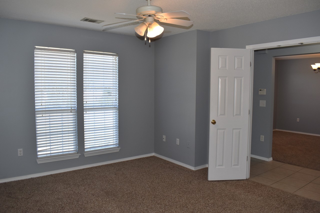 804 Travis Ct #366 - Photo 2 of 34