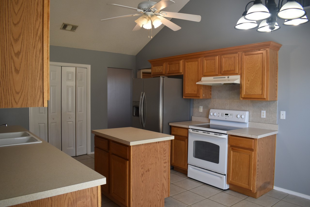 804 Travis Ct #366 - Photo 5 of 34