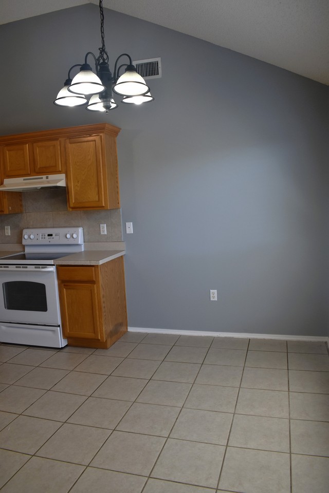 804 Travis Ct #366 - Photo 6 of 34