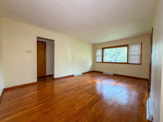 344 S Inglewood Ave #1 - Photo 4 of 21