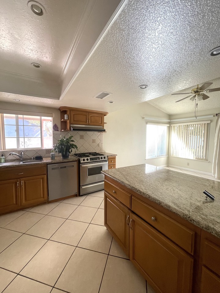 1371 W Mesa Dr #1 - Photo 2 of 20