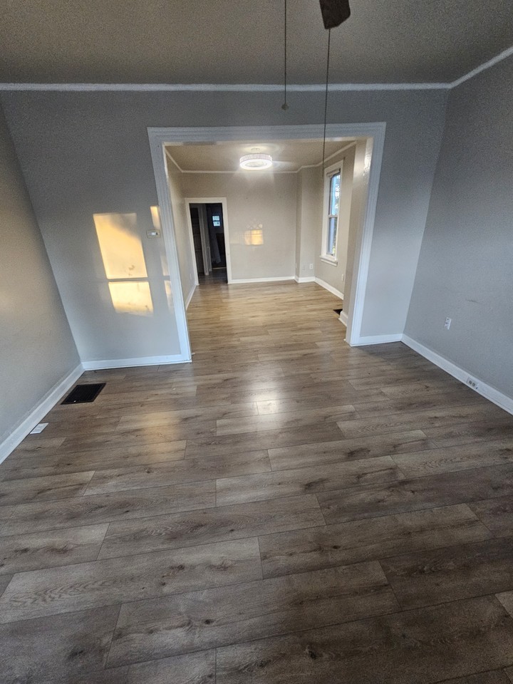 26 Laurel St #1 - Photo 3 of 3