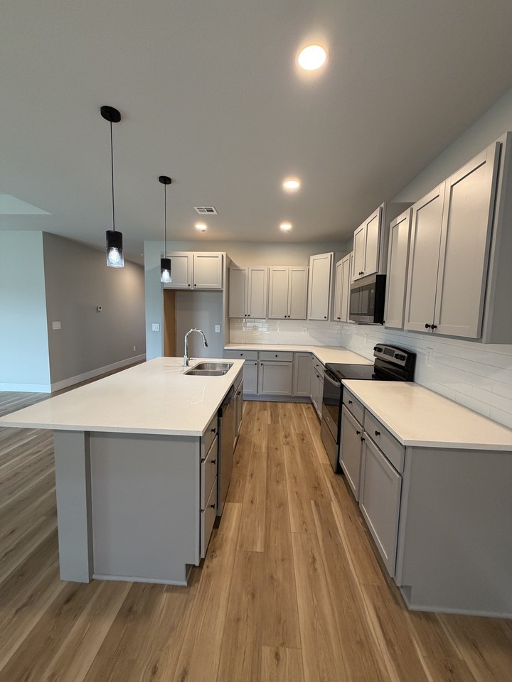 1153 Trek Ct #1 - Photo 7 of 17