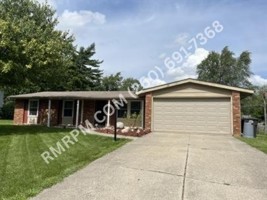 featured image of 6103 Glenview Dr #1