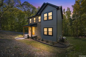 featured image of 5890 Vinewood Rd #1