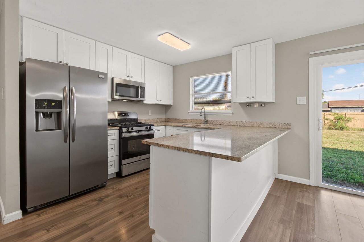 167 Meadow Valley St #1 - Photo 4 of 18