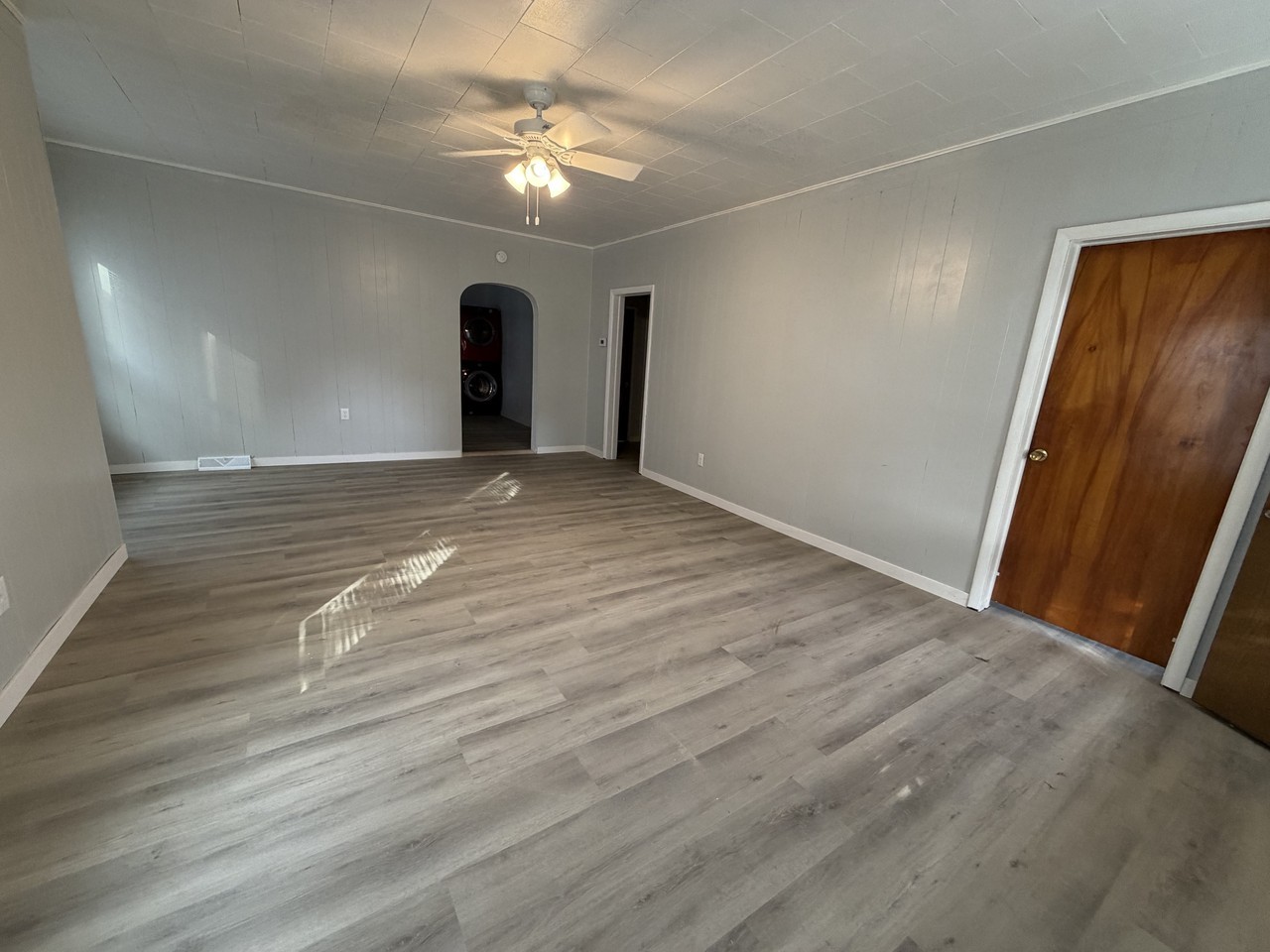 1028 Case St #1 - Photo 4 of 10