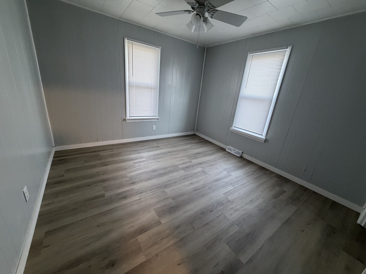 1028 Case St #1 - Photo 7 of 10