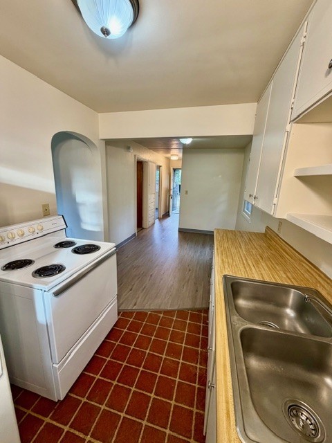 210 Stark St #1-035 - Photo 5 of 12
