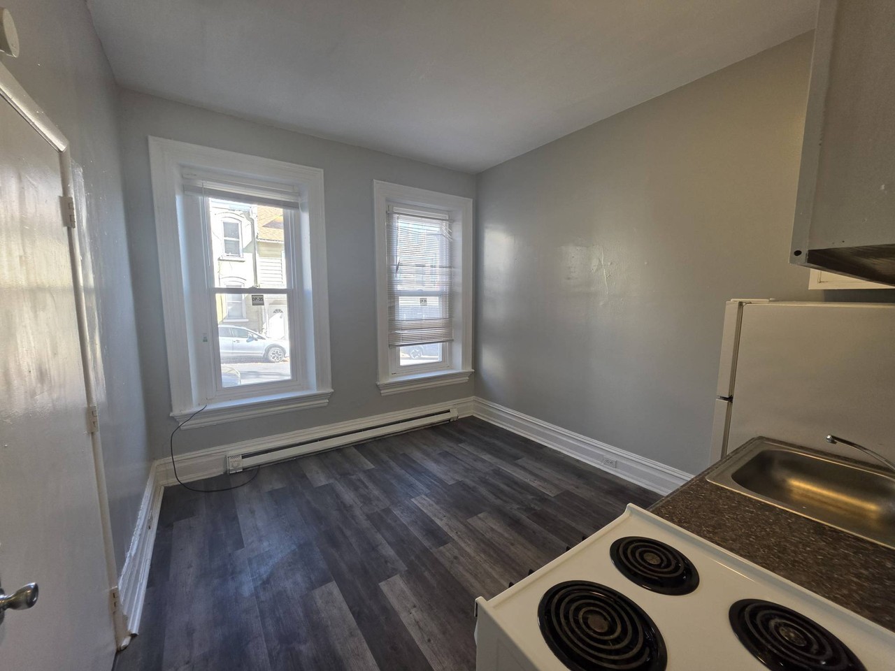 136 S 5th St #1 - Photo 4 of 7