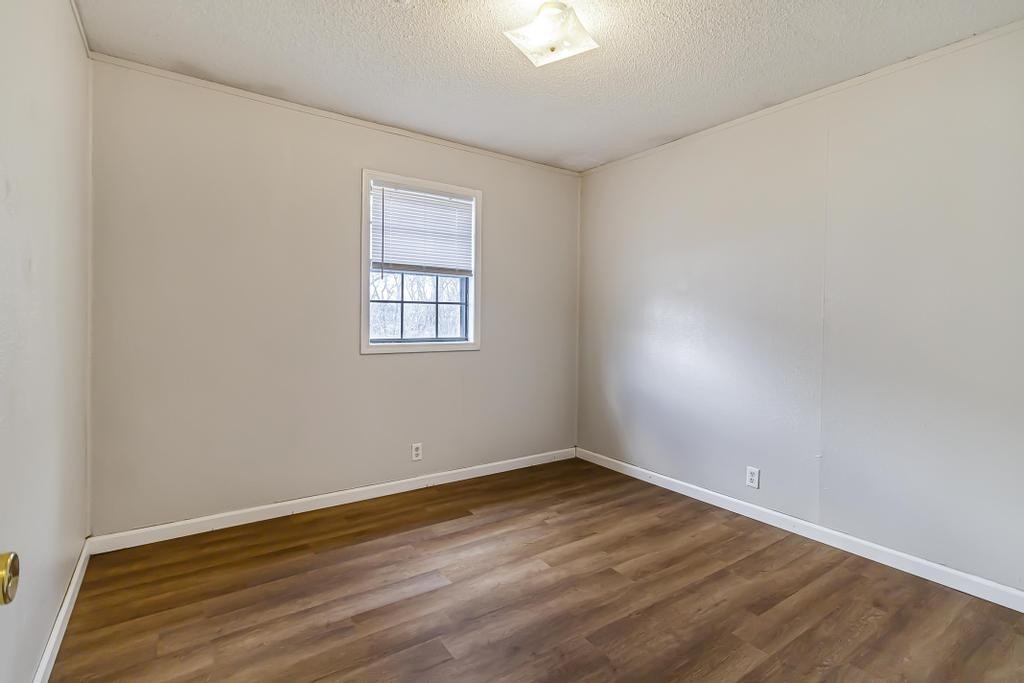 233 Se 121st Rd #1 - Photo 4 of 10