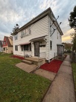 featured image of 5920 N 37th St