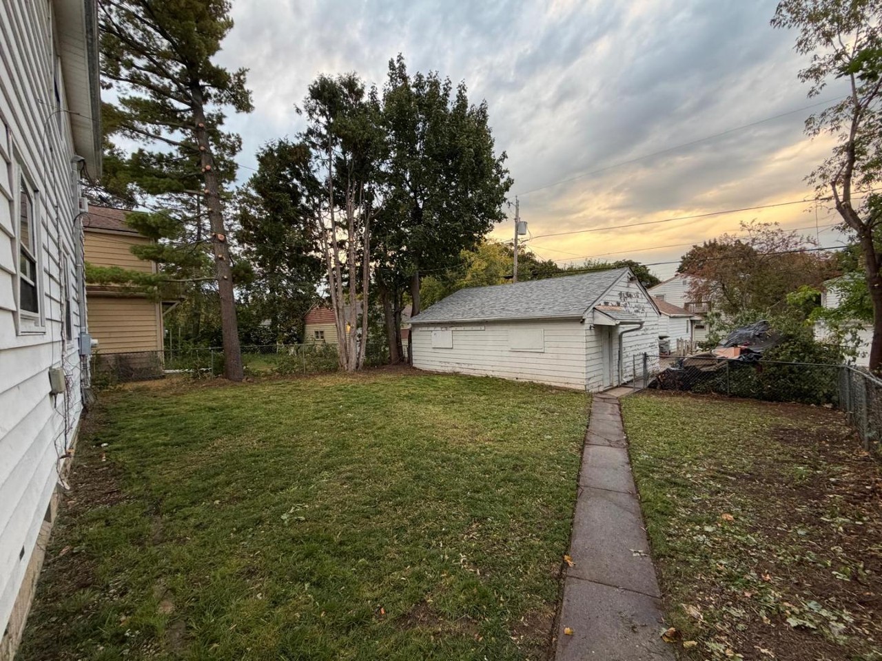 5920 N 37th St - Photo 4 of 4