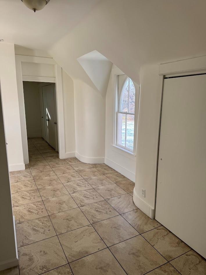 69 South Oak Street - Photo 3 of 9
