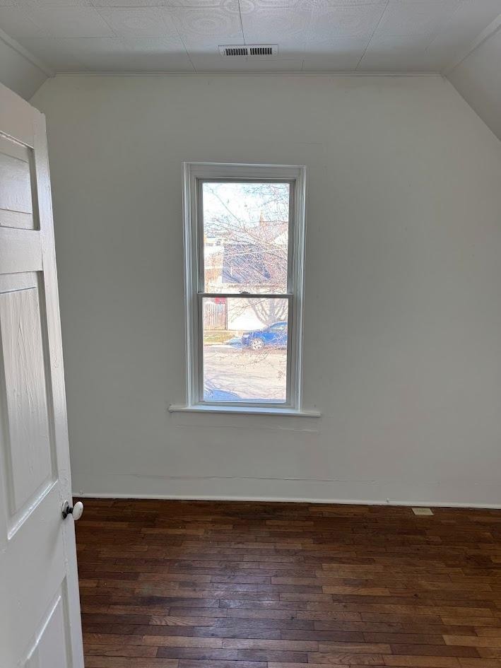 69 South Oak Street - Photo 7 of 9
