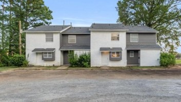 featured image of 206 N Browder St