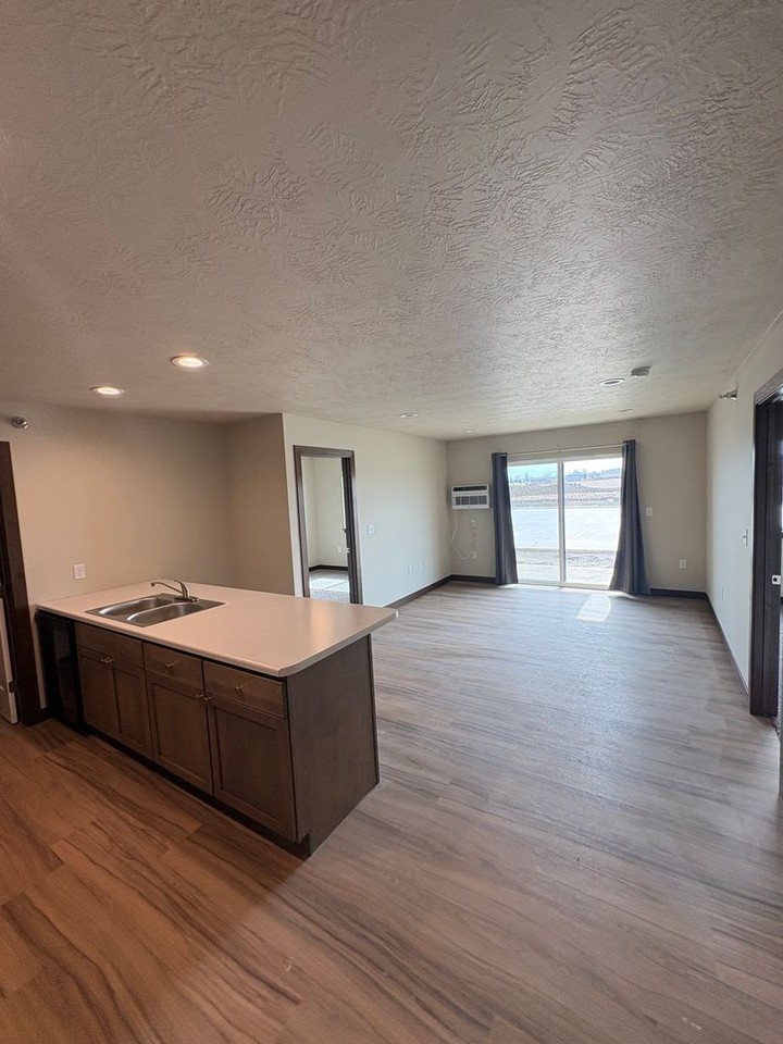 Sioux Center 64 - Photo 2 of 22