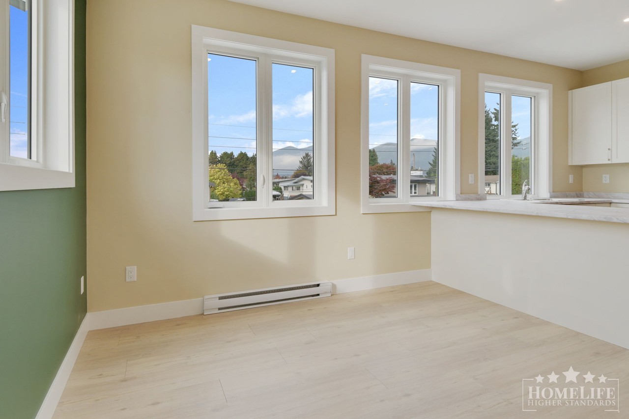 10340 Beverley Dr - Photo 4 of 15