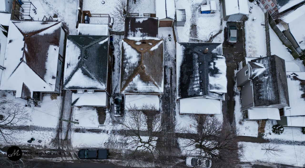 138 Ross St - Photo 4 of 32