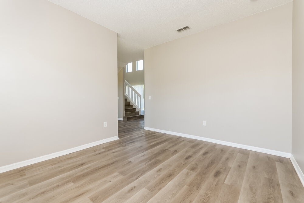 4537 Ficus Tree Rd - Photo 5 of 17