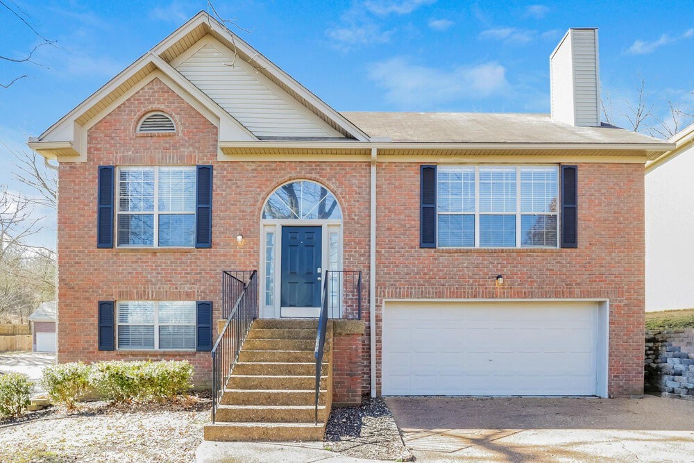 401 Newberry Ct