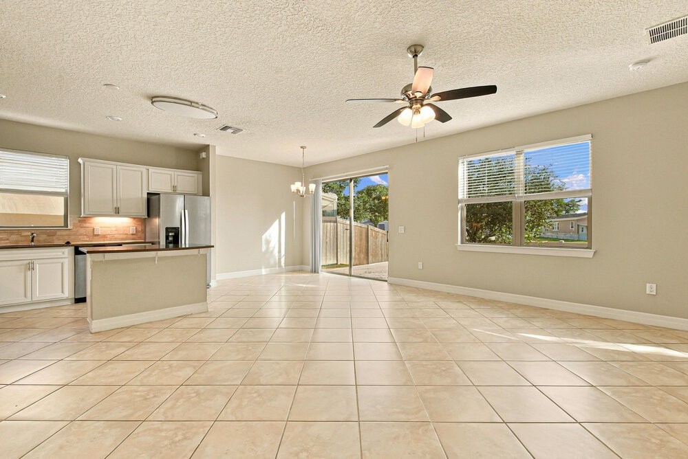 1761 Cayman Cove Cir - Photo 3 of 16