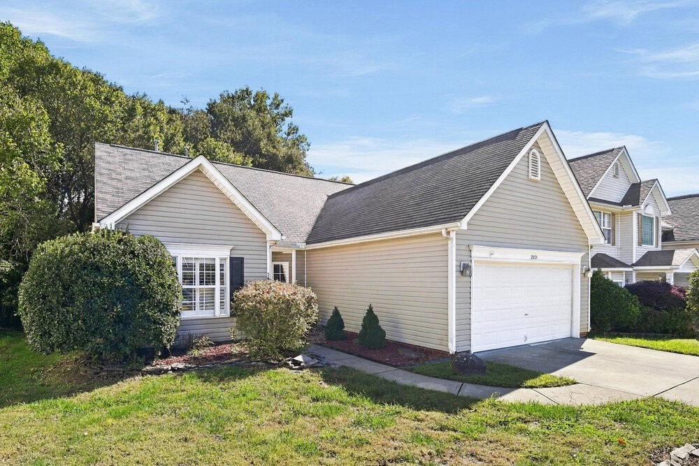 2885 Island Point Dr Nw - Photo 3 of 16