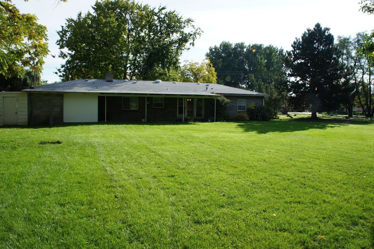 4901 N Pierce Park Ln - Photo 4 of 15