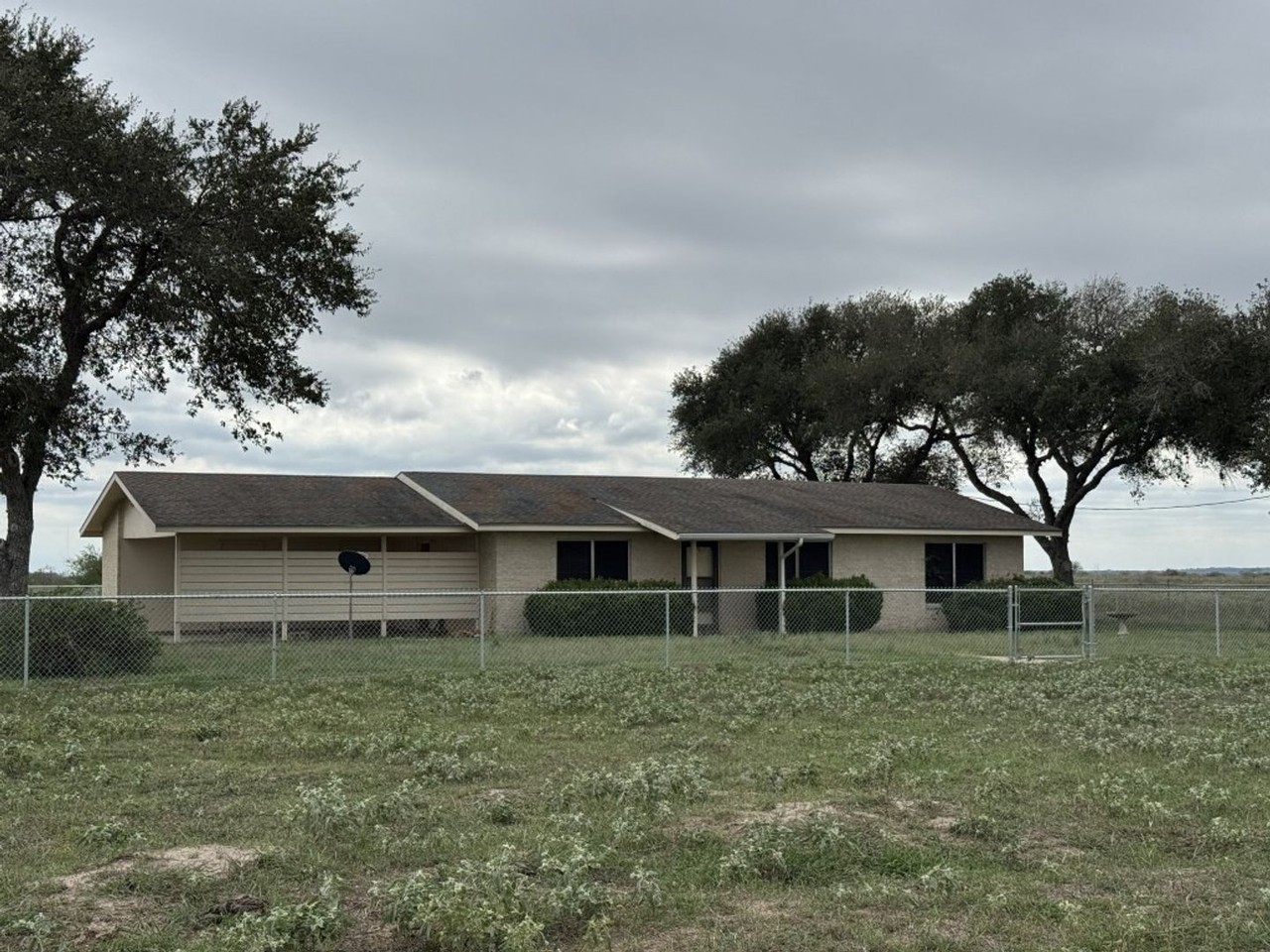 15925 Us Highway 87 N - Photo 2 of 2