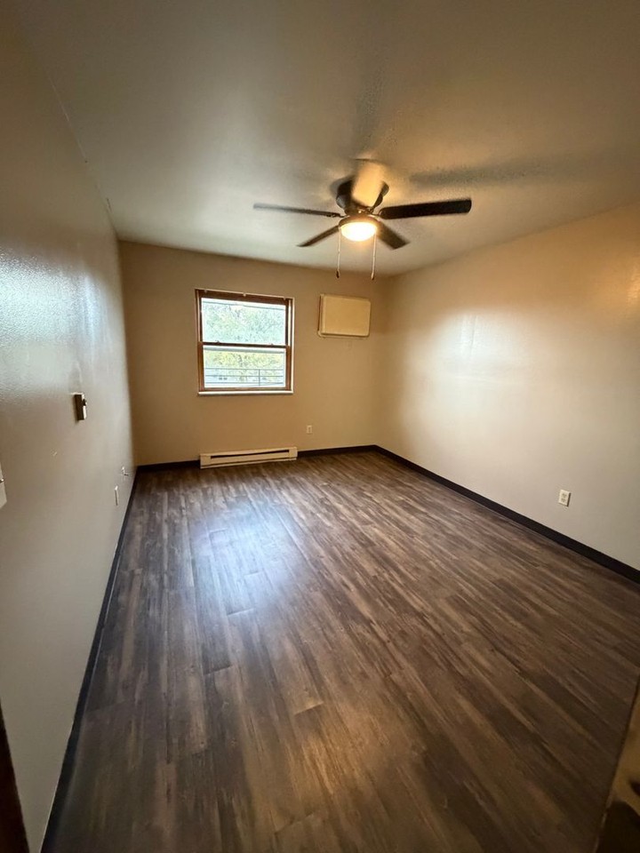 155 Rye Bluff Rd - Photo 7 of 9
