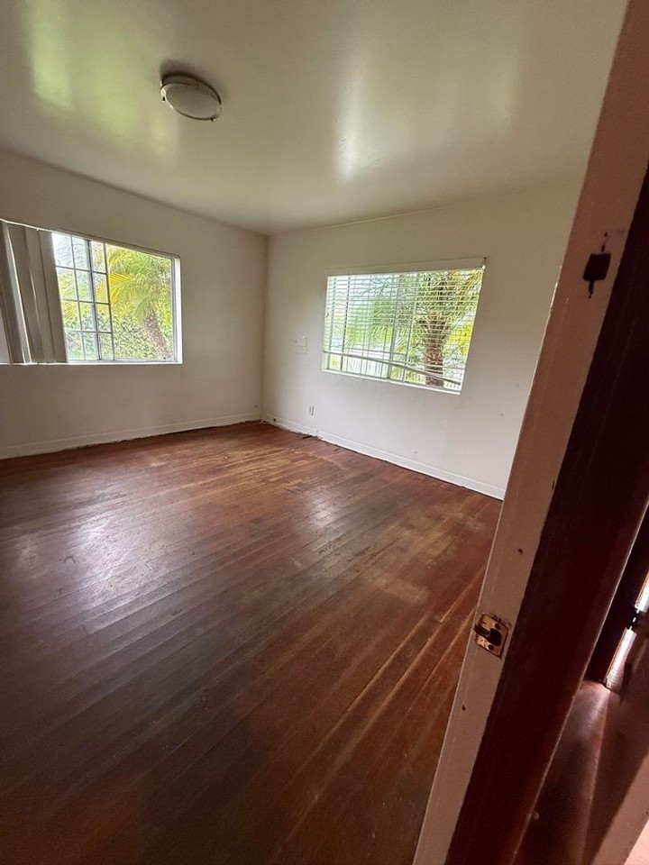 6670 Sueno Rd - Photo 4 of 28