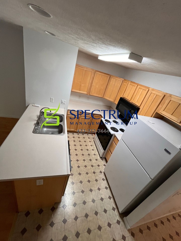 732 King Ave - Photo 4 of 18